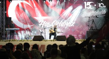 10 yıl önceki heyecanla Gaziantep meydanlara indi