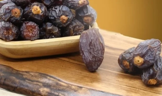 "Abur Cubur Günü"nde hurma uyarısı... Doğal enerji kaynağı ama ölçülü tüketilmeli!