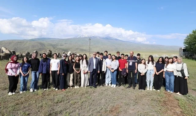 Ağrı Dağı eteğinde Bilim Kafe buluşması