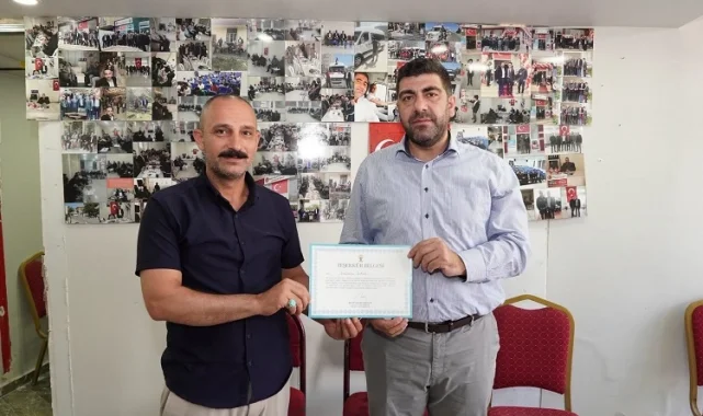 AK Parti Mardin İl Başkanı Mehmet Uncu sahada