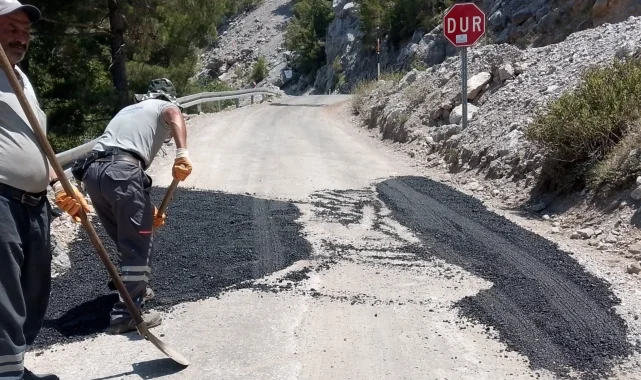 Antalya Büyükşehir'den Alanya kırsalına yol bakımı