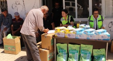 Antalya Büyükşehir'den selden etkilenen üreticilere destek