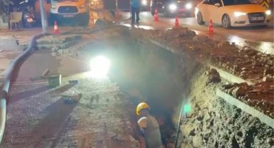Ayvalık'ta kanalizasyon hattındaki göçük 36 saatte giderildi
