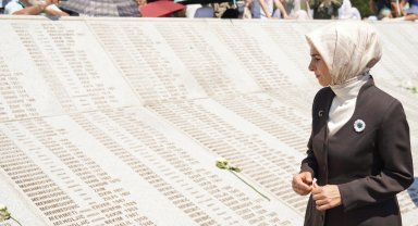 Bakan Göktaş: Srebrenitsa Soykırımı'nı unutturmayacağız
