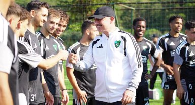 Başkan Büyükakın'dan Kocaelispor'a moral ziyareti