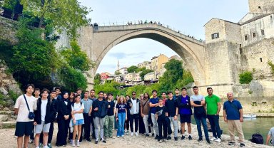 Başkan Fatma Şahin'den LGS şampiyonlarına tam altın ödülü