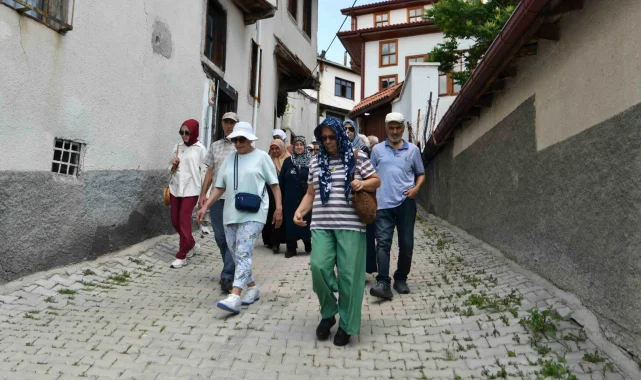 Başkentliler ücretsiz Kent Gezileri ile Ankara'yı keşfediyor