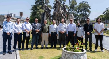 Bornova'dan Filistin'e gönül köprüsü