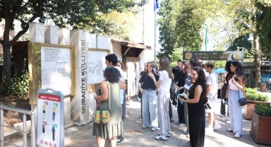 Bursa Osmangazi'de gençler Tanpınar'ın satırlarından tarihe yürüdü