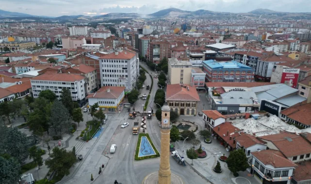 Çorum'da Gazi Caddesi'nde altyapı çalışmaları tamamlandı