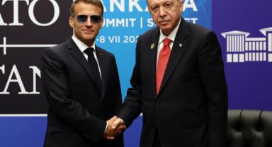 Cumhurbaşkanı Erdoğan, Macron ile bir araya geldi