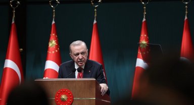 Cumhurbaşkanı Erdoğan: Türkiye ekonomisi dimdik ayakta