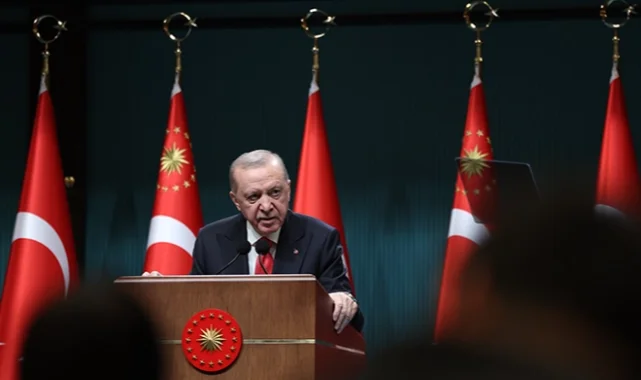 Cumhurbaşkanı Erdoğan: Türkiye ekonomisi dimdik ayakta