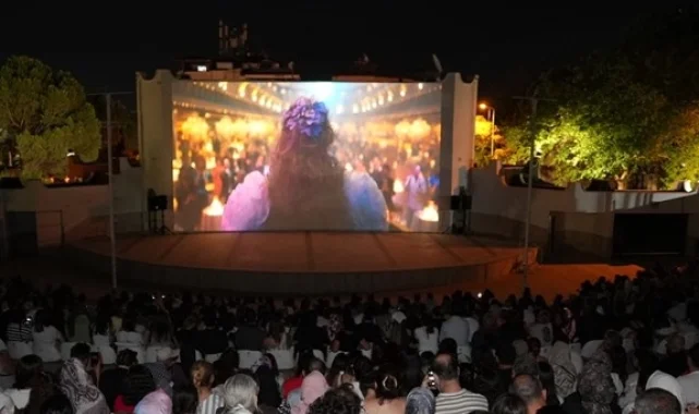 Denizli Büyükşehir'den yaz akşamlarına nostaljik dokunuş