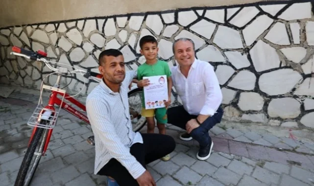 Denizli'de 6 minik hayalini kurduğu bisiklete kavuştu