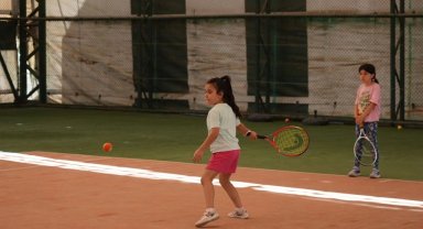 Diyarbakır'da tenis kortlarına yoğun ilgi
