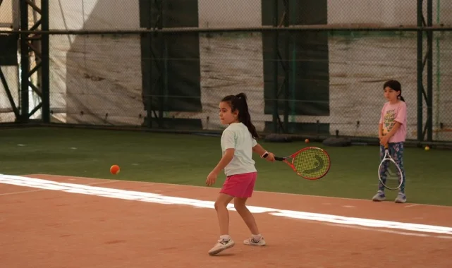 Diyarbakır'da tenis kortlarına yoğun ilgi