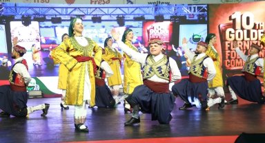 Dünyanın renklerini İnegöl'de buluşturan festival başladı