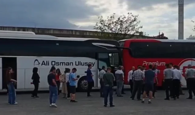 Düzce Otogarı'nda iki yolcu otobüsü çarpıştı