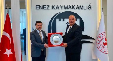 Enez'de Başkan Günenç'ten Kaymakam Fırat'a 'hayırlı olsun' ziyareti