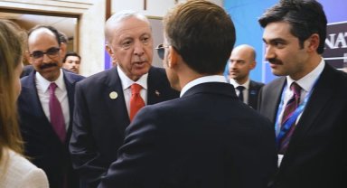 Fransa Cumhurbaşkanı Macron'dan mevkidaş paylaşımı