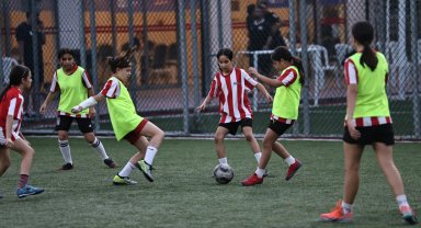 Futbol Akademisi'nde yaz dönemi
