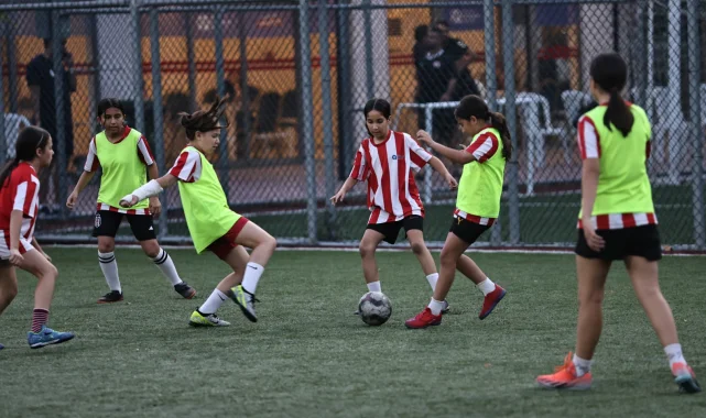 Futbol Akademisi'nde yaz dönemi