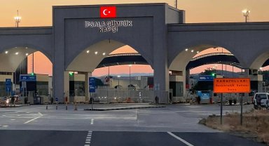 İpsala Gümrük Kapısı'nda 20 gümrük memuruna operasyon