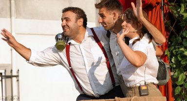 İstanbul Maltepe'de Çocuk Tiyatrosu Zümrütevler'de