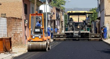 İzmir Büyükşehir'den Küçük Menderes'te yol yenileme hamlesi
