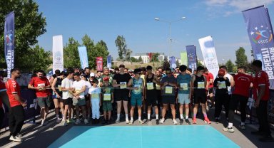 Kayseri Büyükşehir'den Demokrasi Koşusu