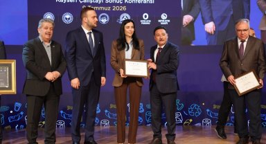 Kayseri Büyükşehir'e 'sıfır atık' plaketi