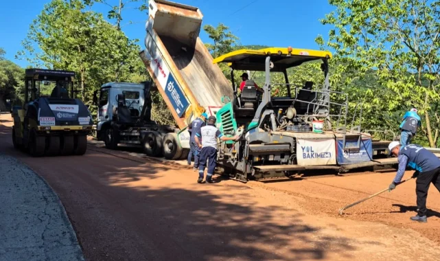 Kocaeli Büyükşehir'den Yuvacık'ta yol yenileme
