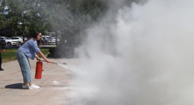 Konya Selçuklu'da uygulamalı yangın eğitimi