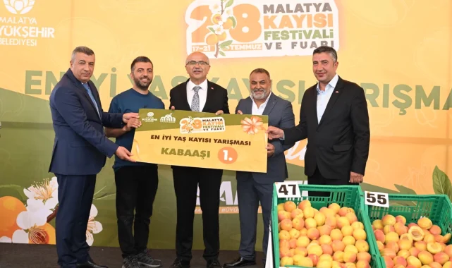 Malatya'da kayısılar yarıştı