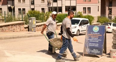Manisa Akgedik'te üstyapı çalışmaları sürüyor