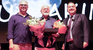 Manisa'da 27. Adala Hermos Festivali'nde Onur Akın rüzgârı