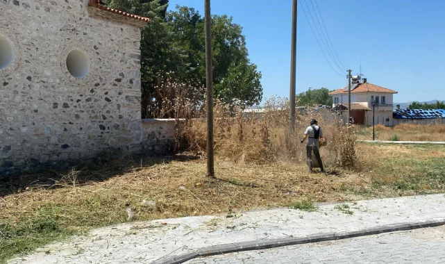 Manisa'da Karacaahmet Türbesi'nde Büyükşehir'den hummalı temizlik