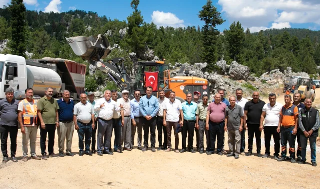 Mersin Gülnar'da 50 yıllık yol sorunu çözüldü