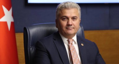 Milletvekili Mustafa Canbey gençleri Balıkesir'e çağırdı