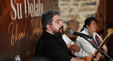 Tarihi Su Dolabı'nda Neşet Ertaş türküleri yankılandı