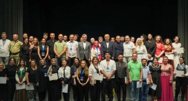 Trabzon Şehir Tiyatrosu yeni yeteneklerini mezun etti