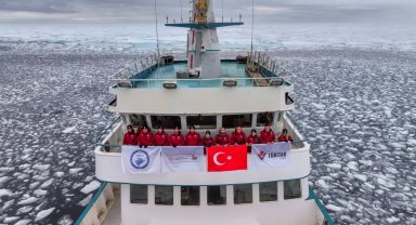 TÜBİTAK'ın 6. Arktik Bilim Seferi sürüyor... Kuzey Kutbu'nda iklim değişikliği araştırılıyor