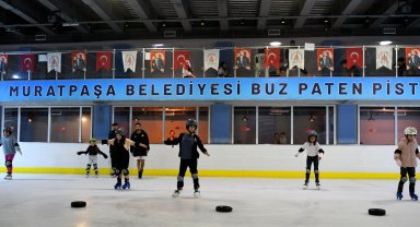 Yaz aylarında serinleten adresi: Dağyakası Buz Pisti