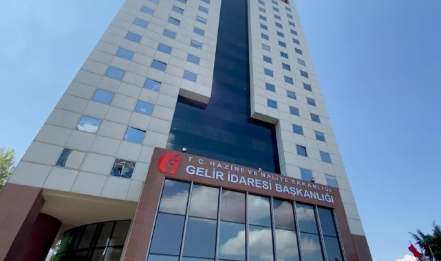 11 ilin defterdarlığına atama