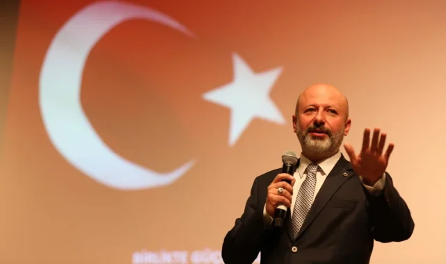 Ahmet Çolakbayrakdar: "Tarihimiz zaferlerle dolu"