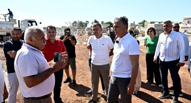 Antalya Muratpaşa'daki yangın bölgesine 'geçmiş olsun' ziyareti