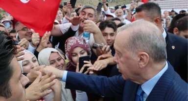 Bakan Çiftçi'den Cumhurbaşkanı Erdoğan'a yönelik eleştirilere tepki