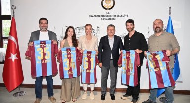 Başkan Genç, "Sevdam Karadeniz" ekibini ağırladı! Film Festivali Aralık'ta