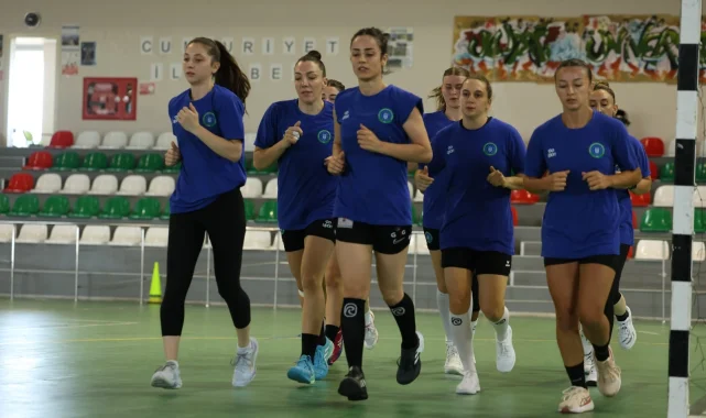 Bursa Büyükşehir Belediyespor Kadın Hentbol Takımı'nda kadro tamam
